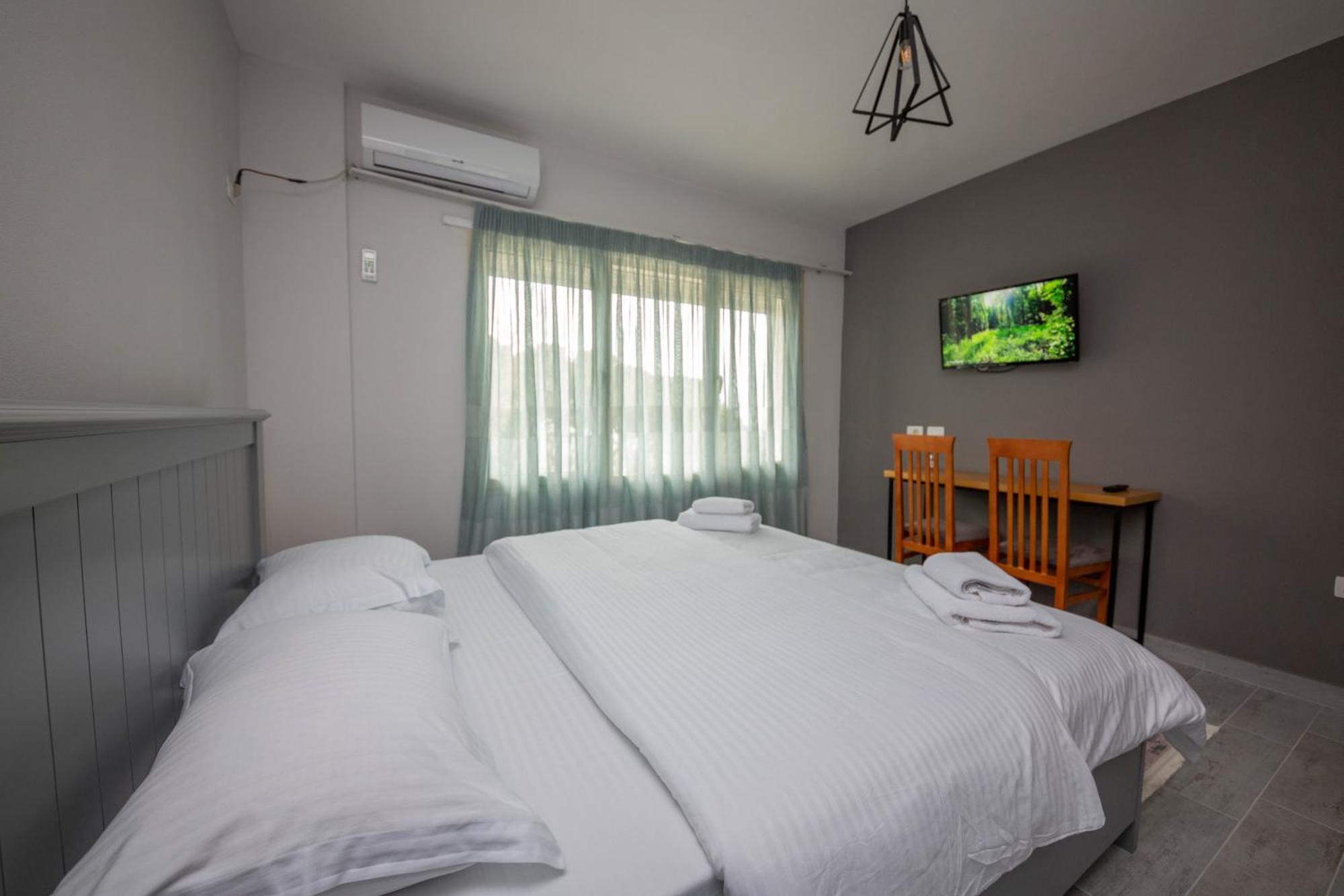 Aerial Hotel & Spa Vlorë Værelse billede